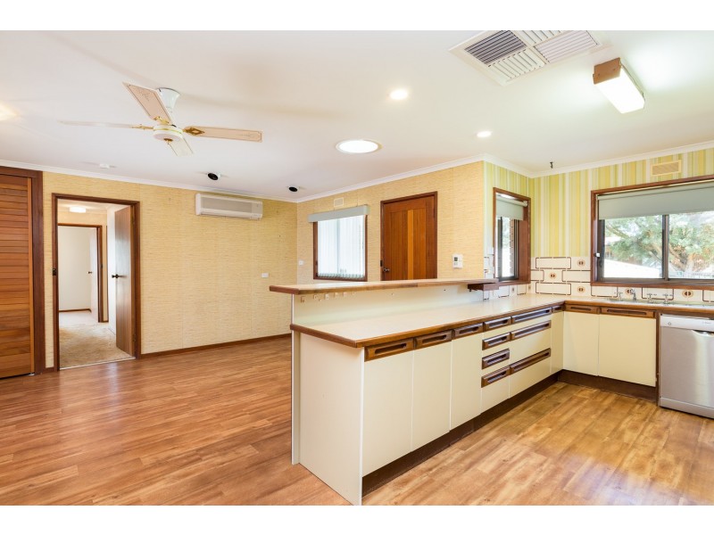 12 Elinda Court, Red Cliffs VIC 3496