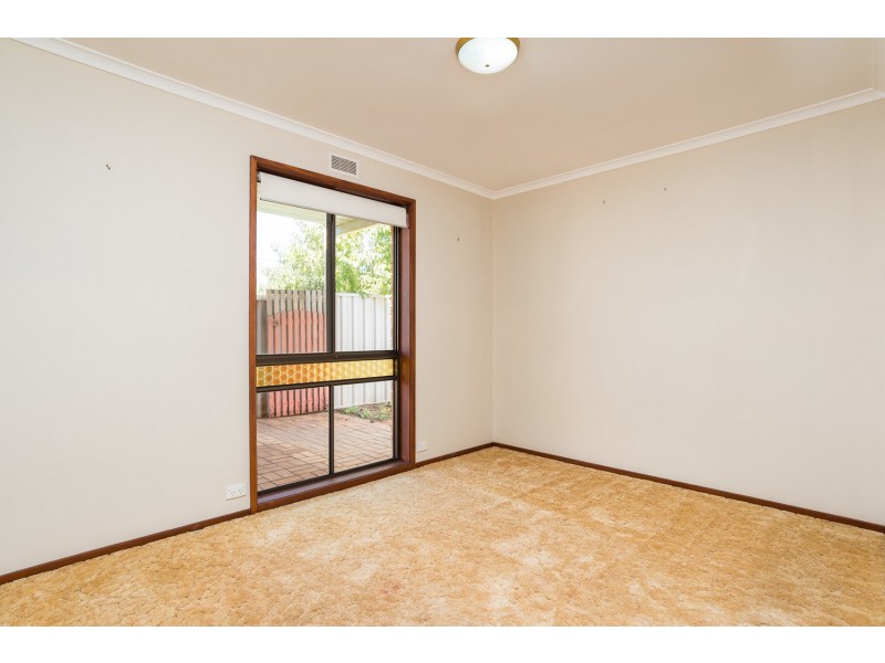 12 Elinda Court, Red Cliffs VIC 3496