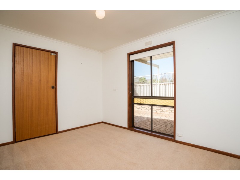 12 Elinda Court, Red Cliffs VIC 3496