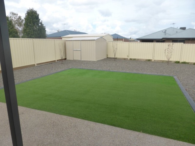 13 Ontario Park Drive, Mildura VIC 3500