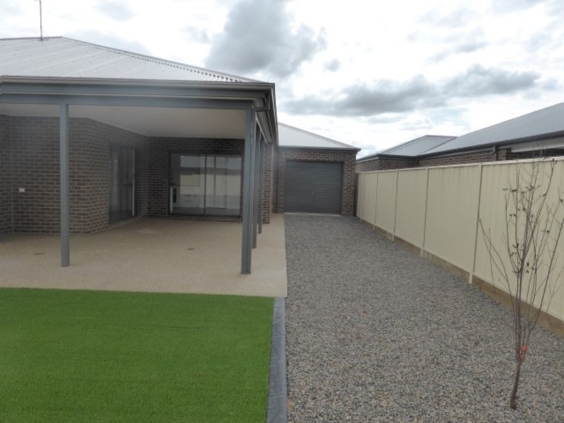 13 Ontario Park Drive, Mildura VIC 3500