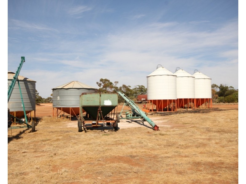 3245 & 2423 Petro Mail Road, Arumpo NSW 2715