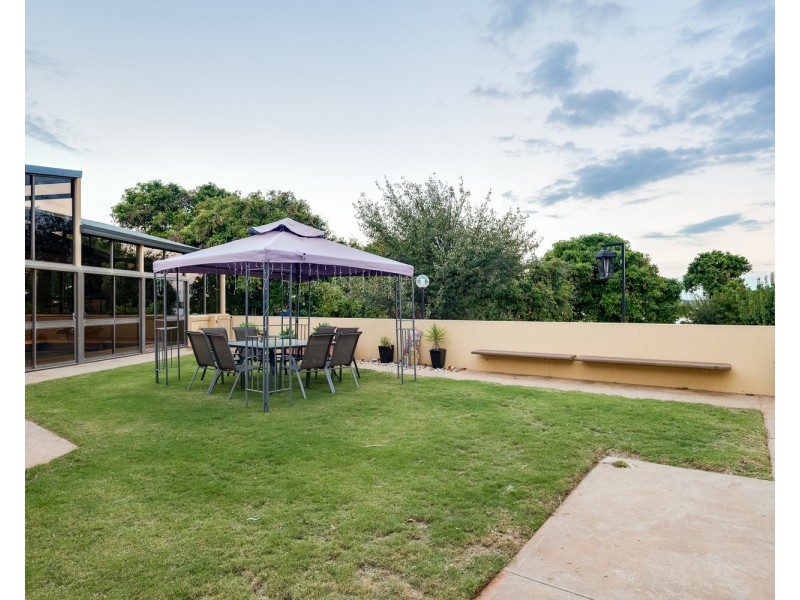 128 Cowra Avenue, Irymple VIC 3498