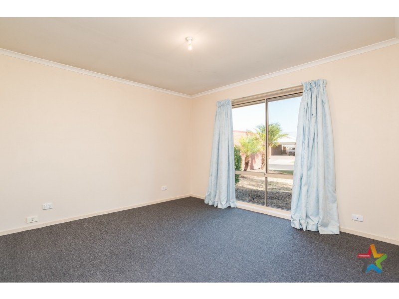 10 Vineleaf Street, Mildura VIC 3500