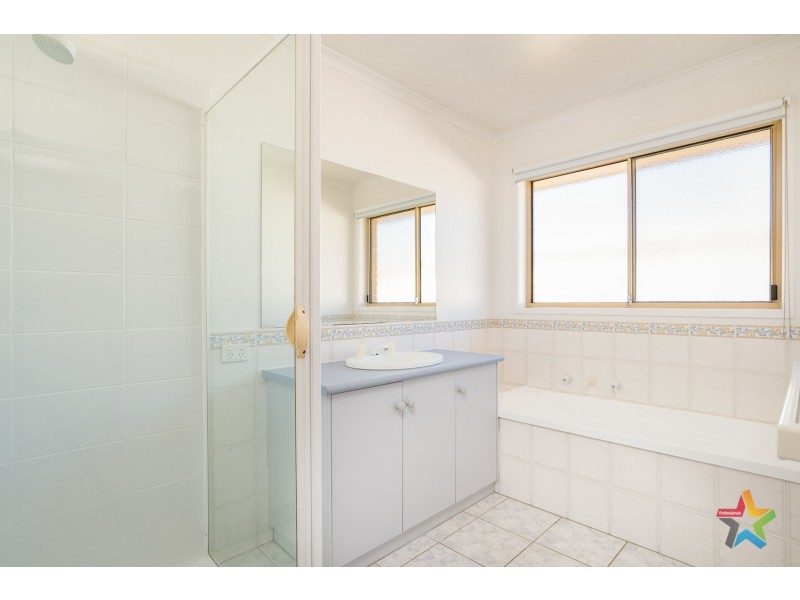 10 Vineleaf Street, Mildura VIC 3500