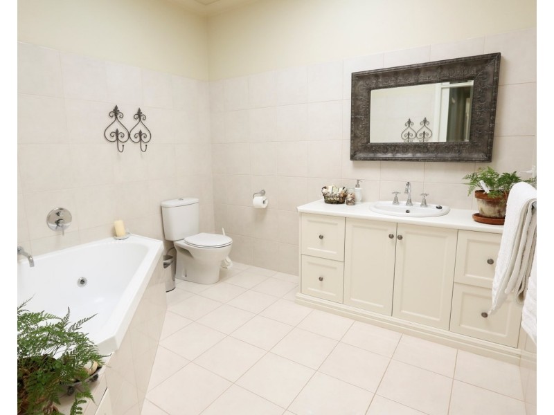 12 Wingillie Street, Mildura VIC 3500