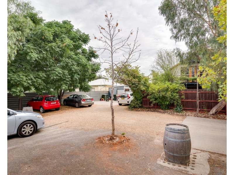 6 – 8a Adelaide Street, Wentworth NSW 2648