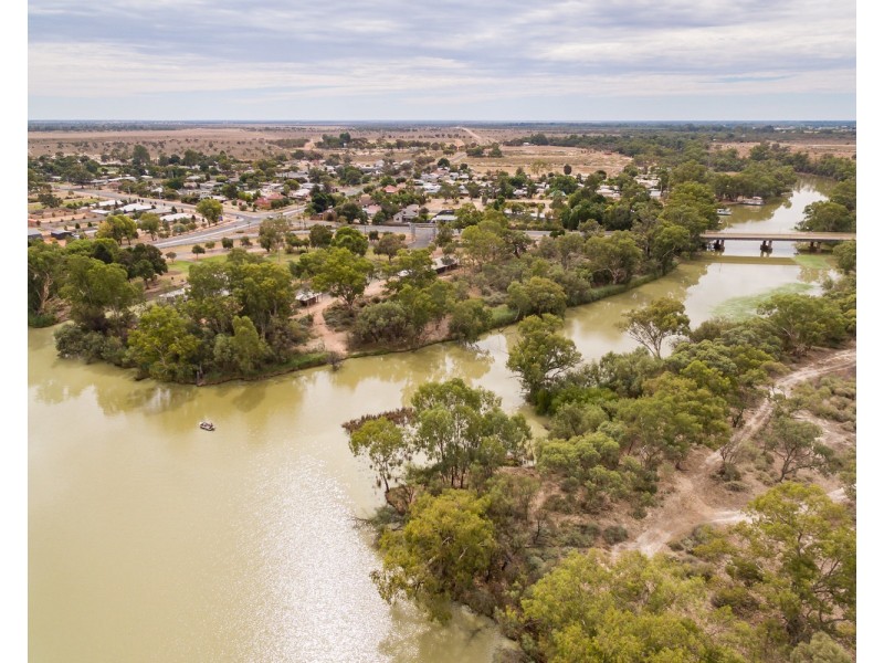 6 – 8a Adelaide Street, Wentworth NSW 2648