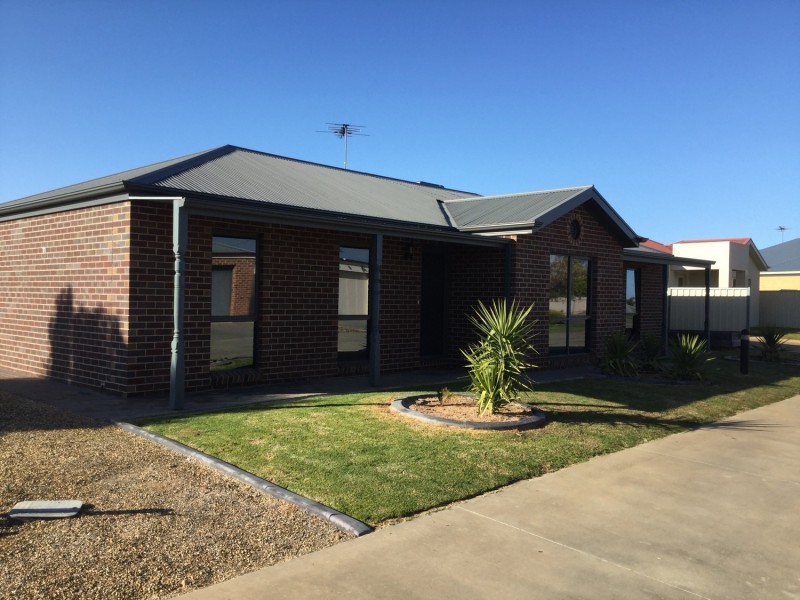 11 Belle Gardens Drive, Mildura VIC 3500