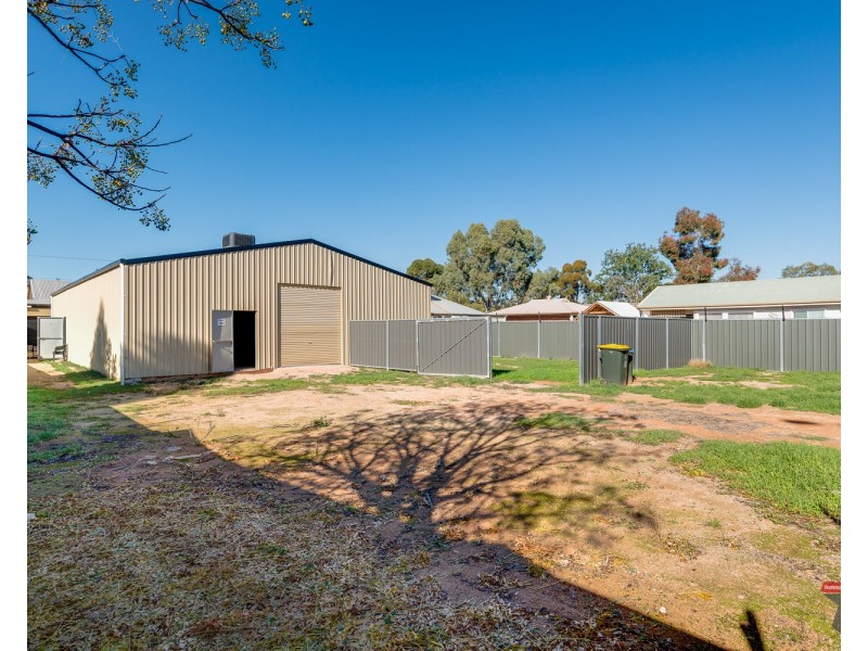 573 Deakin Avenue, Mildura VIC 3500