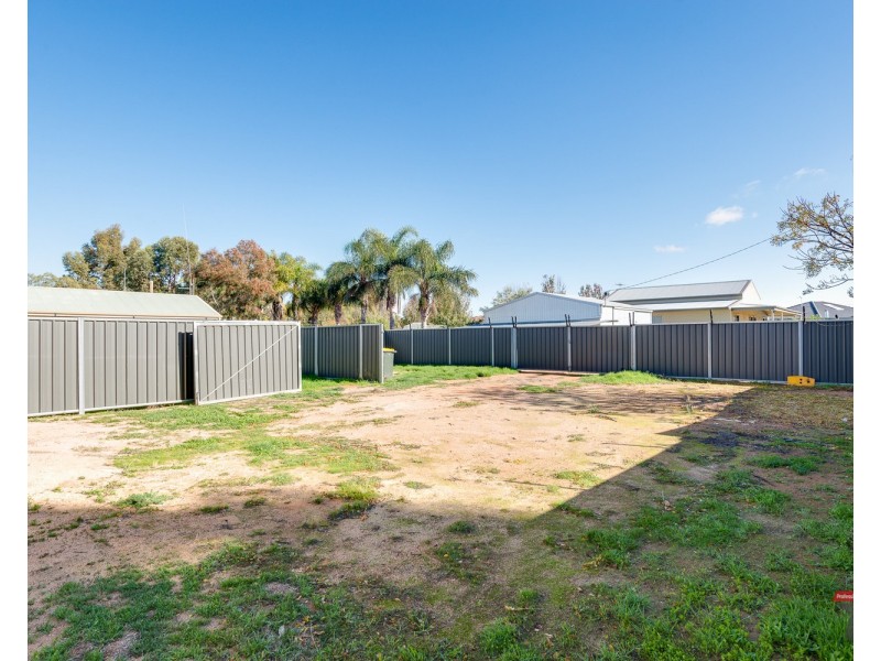 573 Deakin Avenue, Mildura VIC 3500