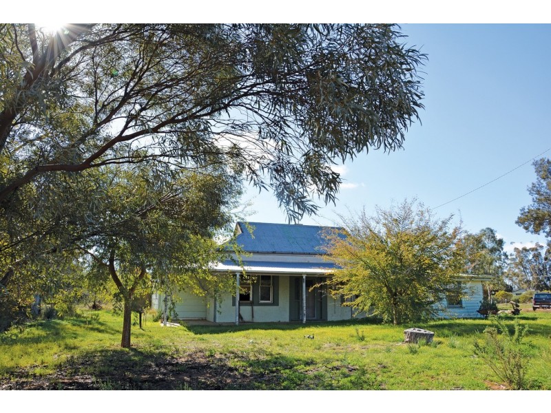 8000 Millewa Road, Meringur VIC 3496
