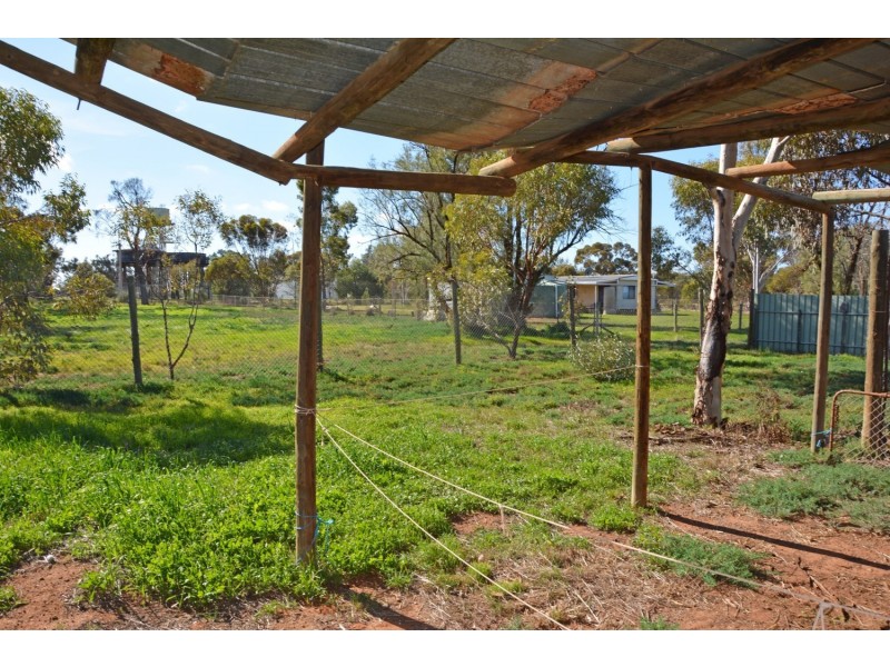 8000 Millewa Road, Meringur VIC 3496