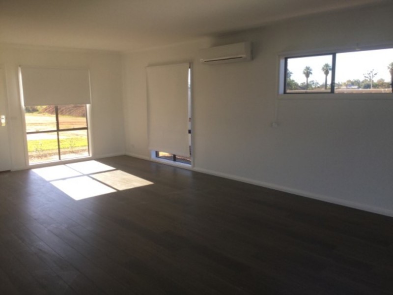 4/9 Toorak Drive, Irymple VIC 3498