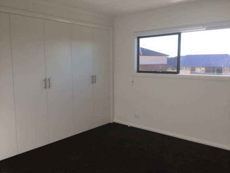 4/9 Toorak Drive, Irymple VIC 3498