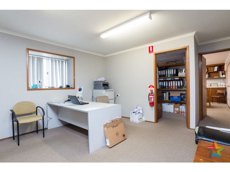 731-733 Koorlong Avenue, Irymple VIC 3498