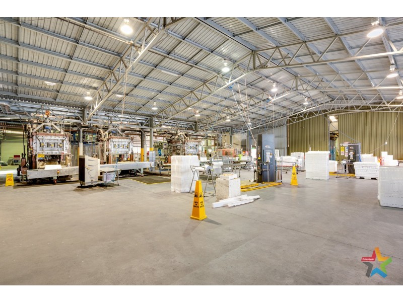 731-733 Koorlong Avenue, Irymple VIC 3498