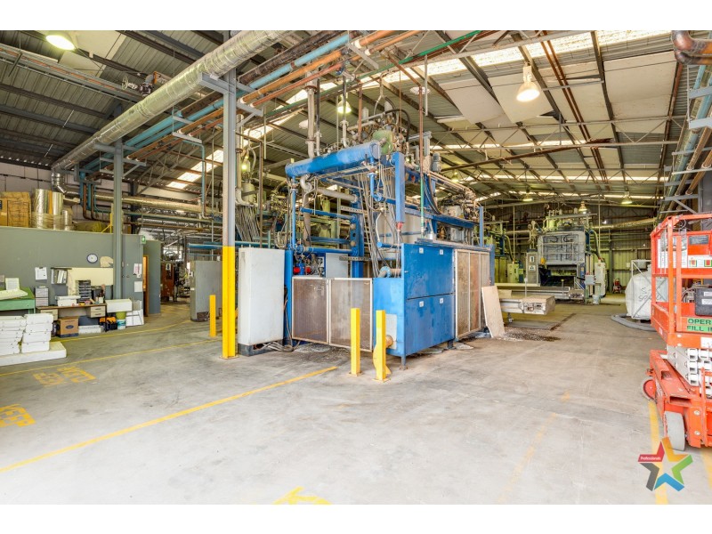 731-733 Koorlong Avenue, Irymple VIC 3498