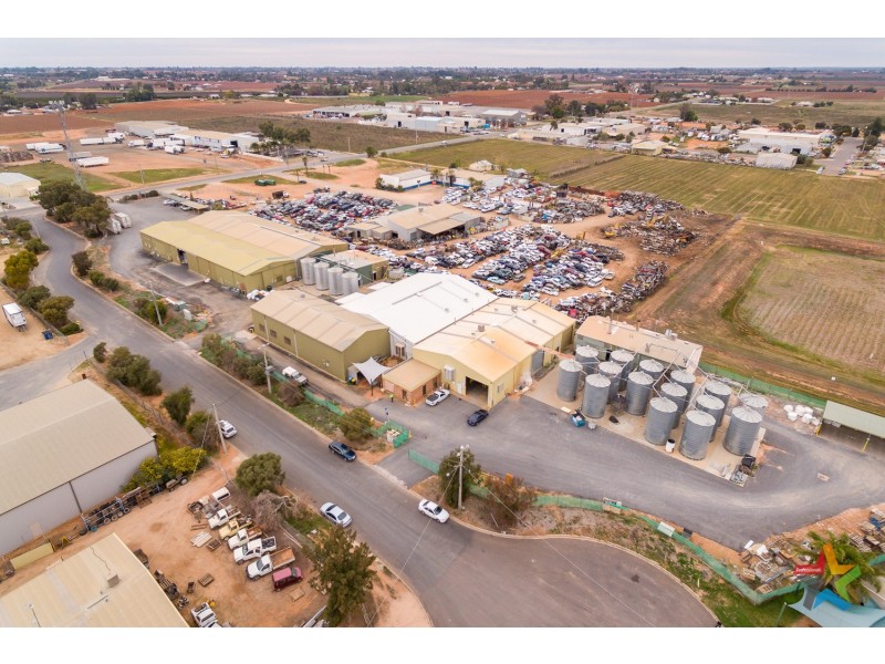 731-733 Koorlong Avenue, Irymple VIC 3498