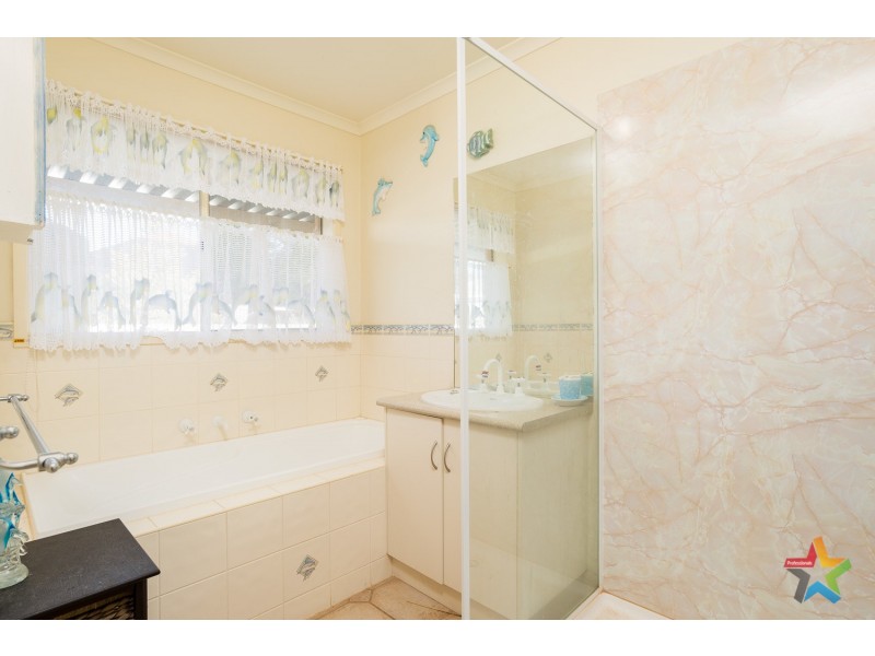 26 Armstrong Avenue, Wentworth NSW 2648