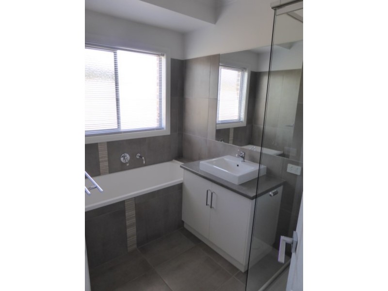 10 Dune Drive, Mildura VIC 3500