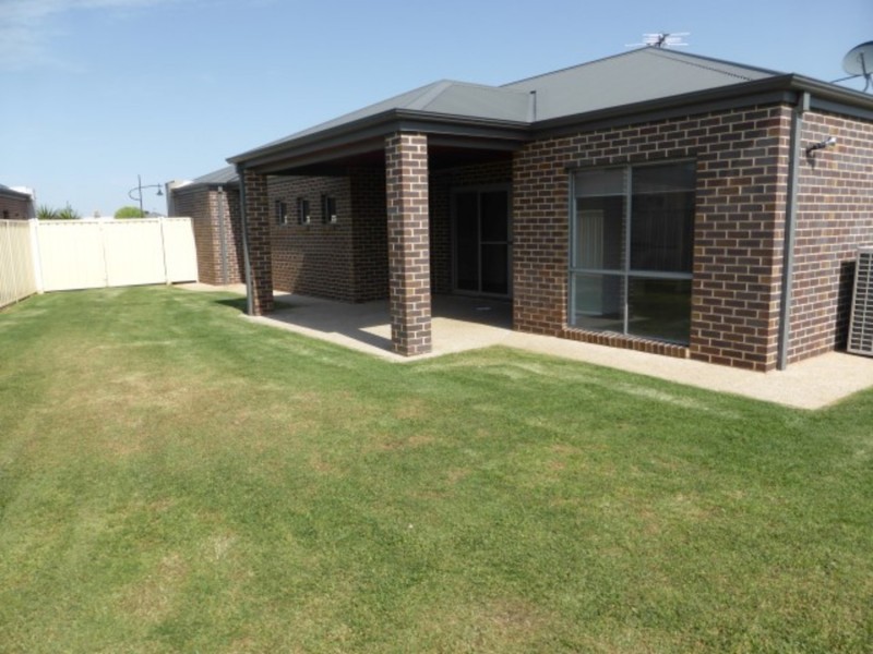 10 Dune Drive, Mildura VIC 3500