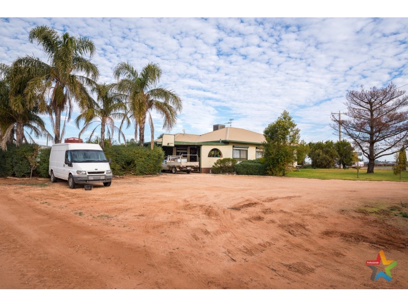 220 Stewart Road, Red Cliffs VIC 3496