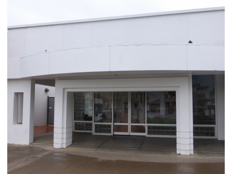 75 Deakin Avenue, Mildura VIC 3500