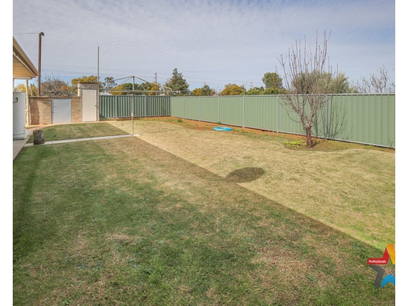 1 Murray Avenue, Red Cliffs VIC 3496