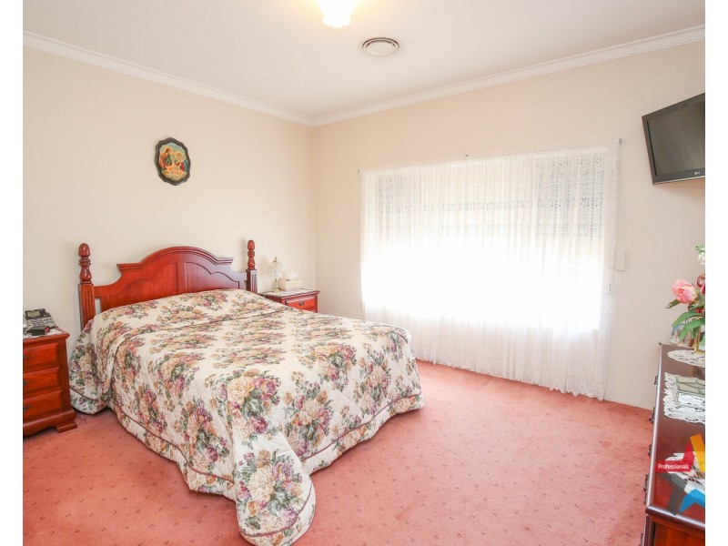 1 Murray Avenue, Red Cliffs VIC 3496