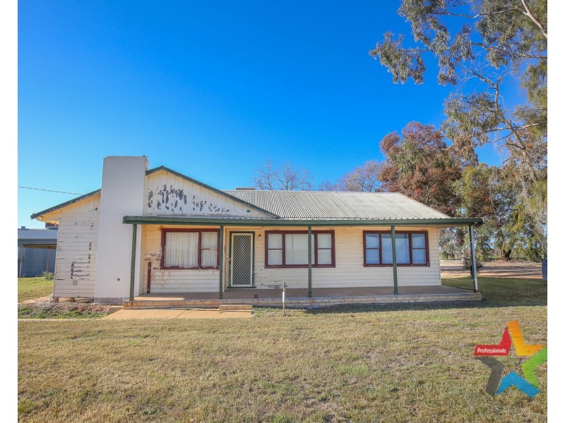 241 Ginquam Avenue, Irymple VIC 3498