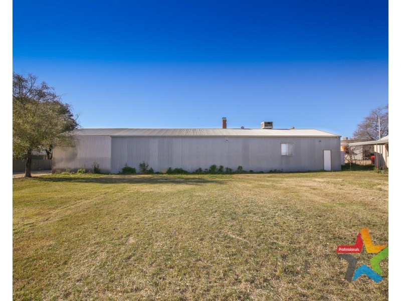 241 Ginquam Avenue, Irymple VIC 3498