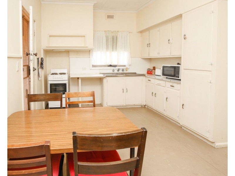 2 Loddon Avenue, Red Cliffs VIC 3496