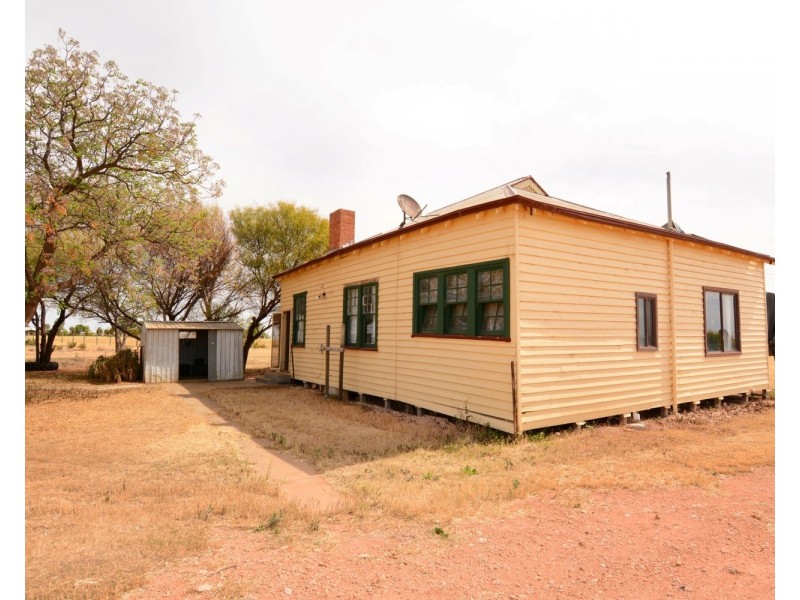 335 Boomerang Avenue, Cardross VIC 3496