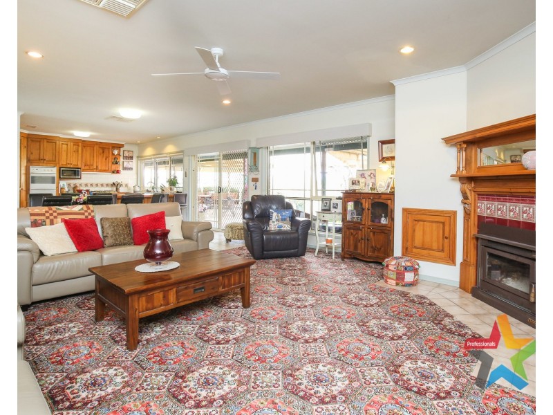 47 Morpung Avenue, Nichols Point VIC 3501