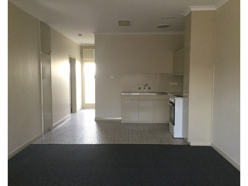 2/8 Mary Avenue, Mildura VIC 3500