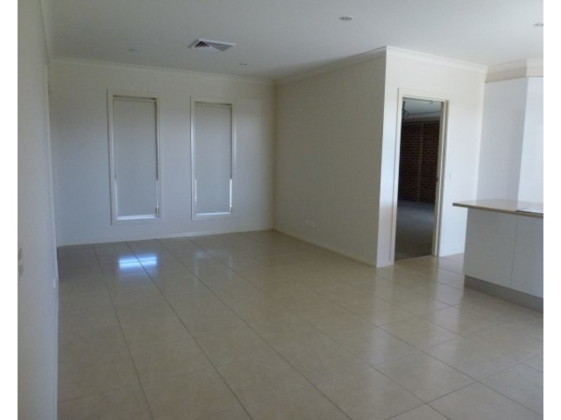 4 Lakeview Court, Mildura VIC 3500