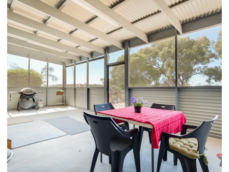 46 Church Road, Curlwaa NSW 2648