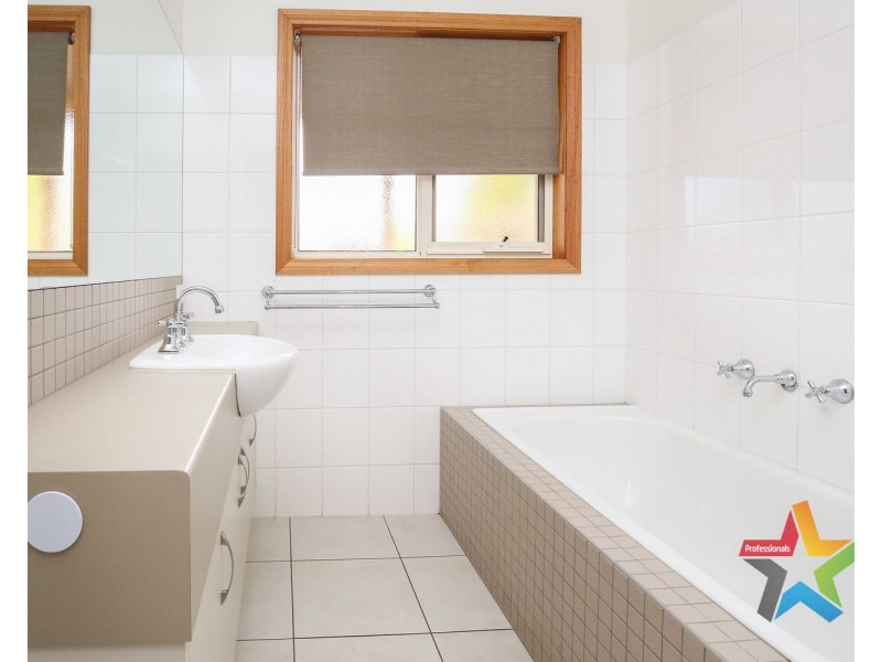 27 Bakogiannis Court, Mildura VIC 3500