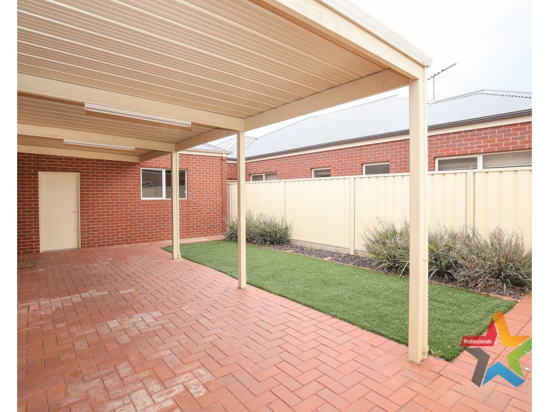 27 Bakogiannis Court, Mildura VIC 3500