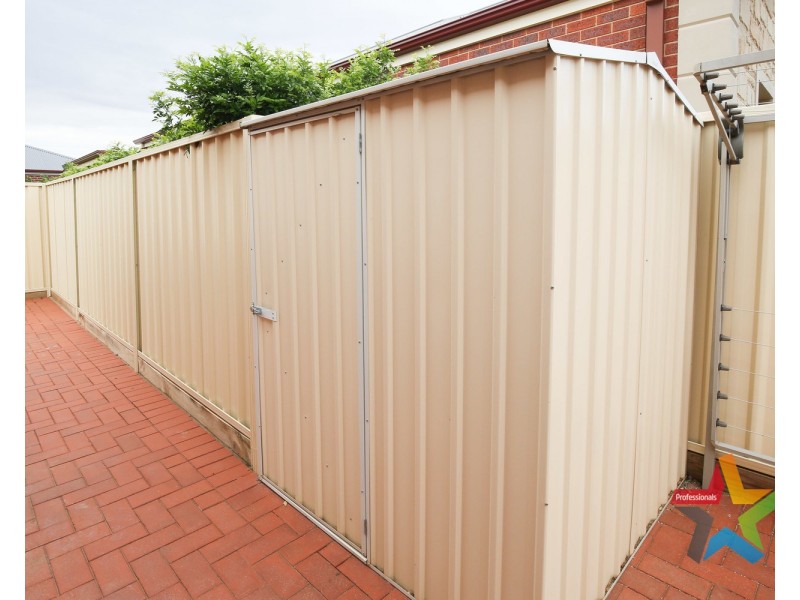 27 Bakogiannis Court, Mildura VIC 3500