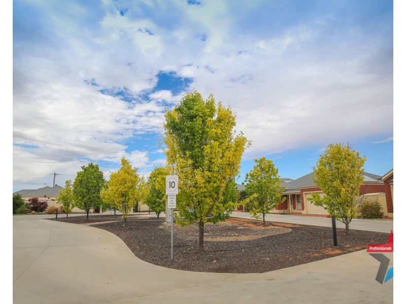 27 Bakogiannis Court, Mildura VIC 3500