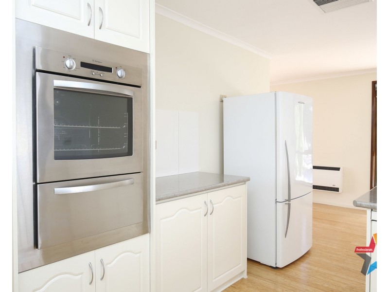 3 Semmens Crescent, Mildura VIC 3500