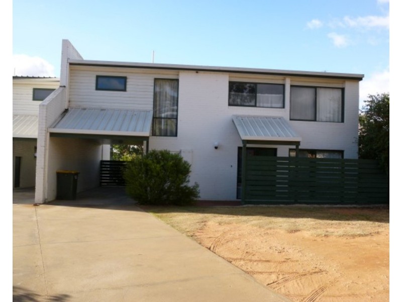 2C Hillcrest Close, Mildura VIC 3500