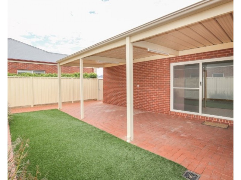 27 Bakogiannis Court, Mildura VIC 3500