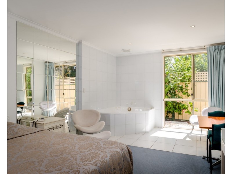 326 – 328 Deakin Avenue, Mildura VIC 3500