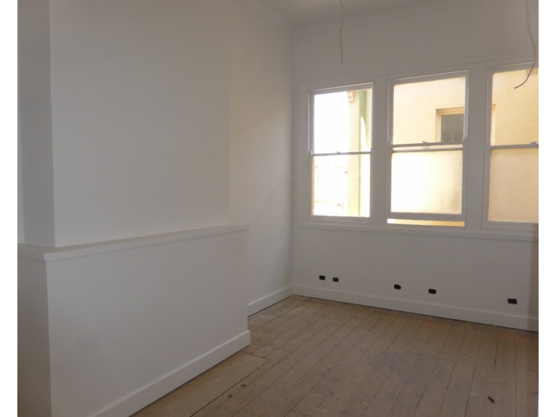 Upstairs/65 Deakin Avenue, Mildura VIC 3500