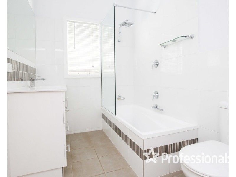 153 Almond Avenue, Mildura VIC 3500