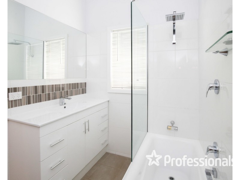 153 Almond Avenue, Mildura VIC 3500