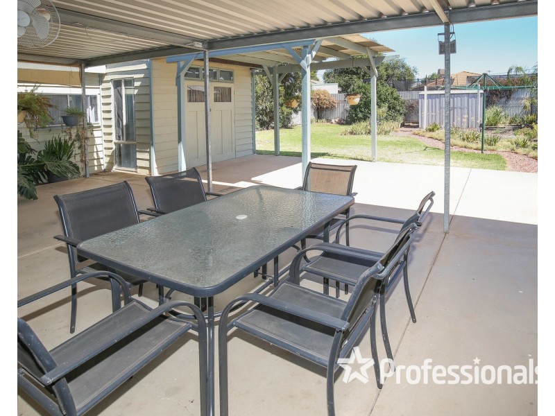 153 Almond Avenue, Mildura VIC 3500